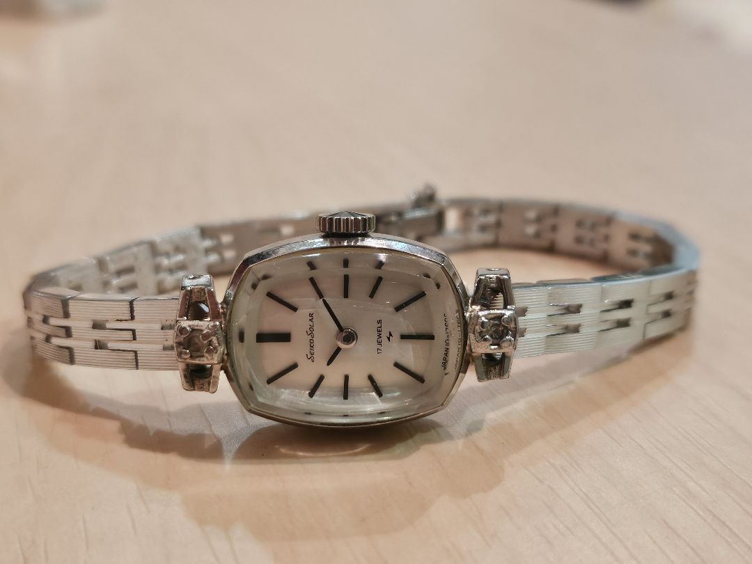 Seiko Analog Mechanical (Manual) Women