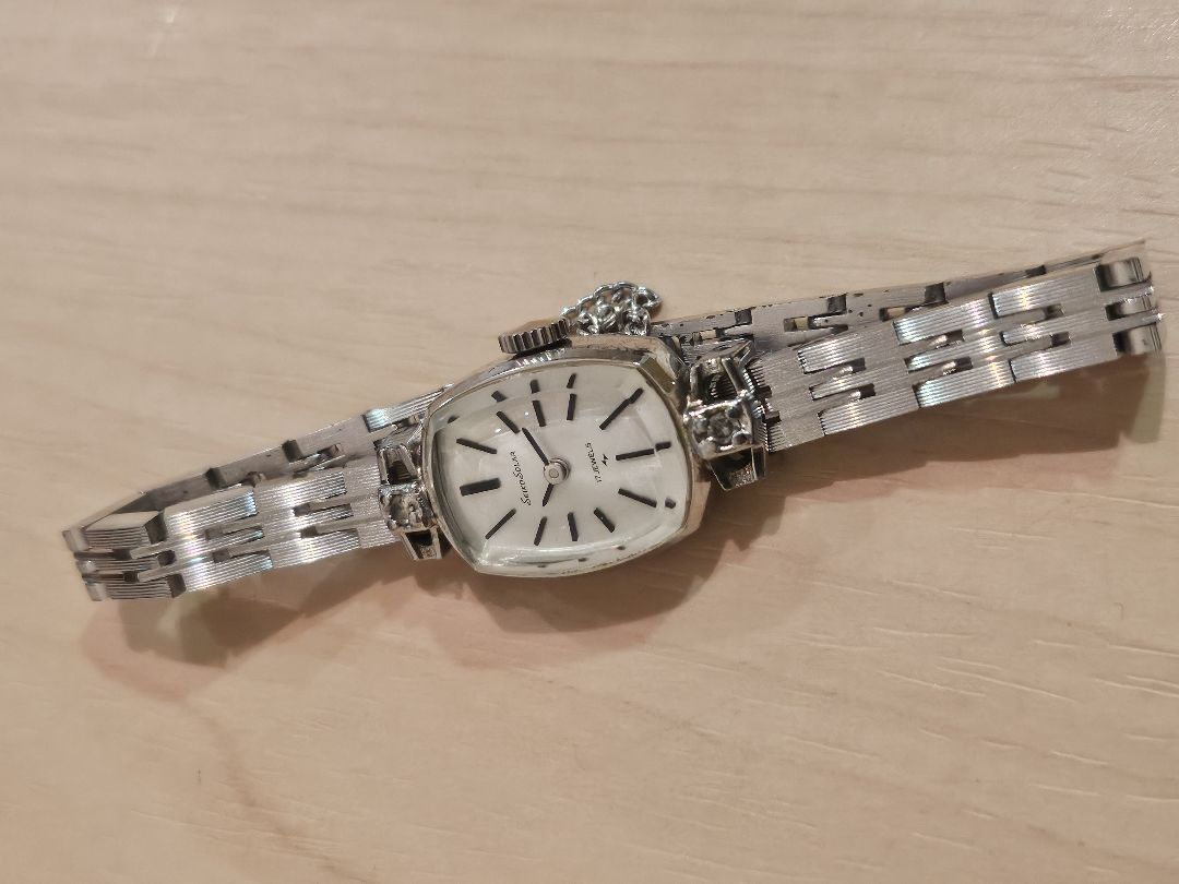 Seiko Analog Mechanical (Manual) Women