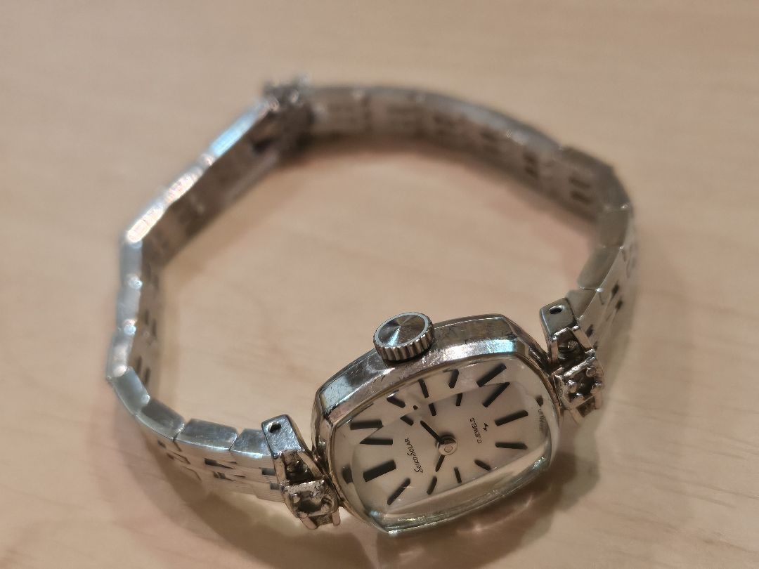 Seiko Analog Mechanical (Manual) Women