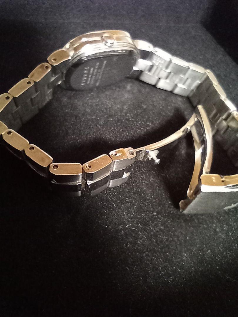 Seiko lk/lukia 1F21-0AZ0 Analog Quartz Women