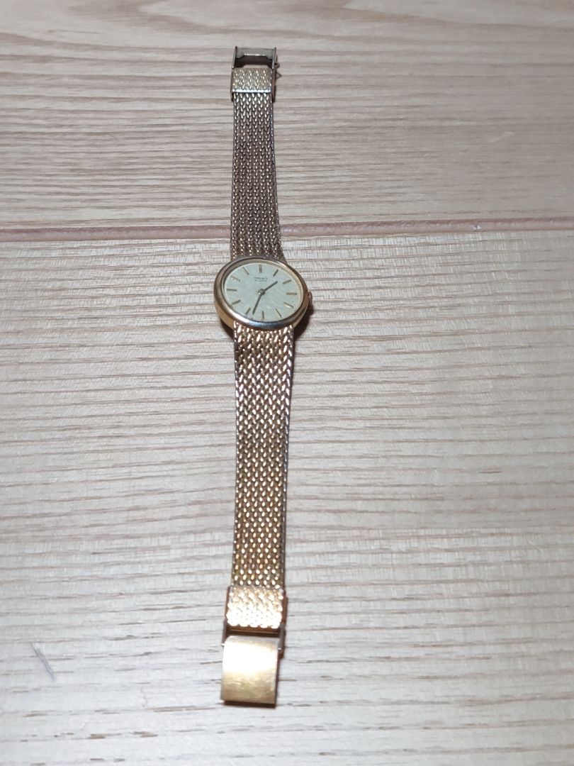 Seiko Analog Quartz Women