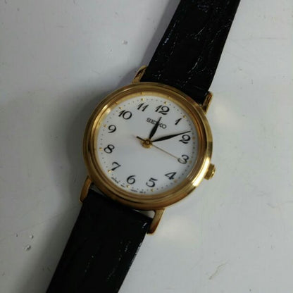 Seiko Analog Quartz Women Sekai No Qz Pre-owned
