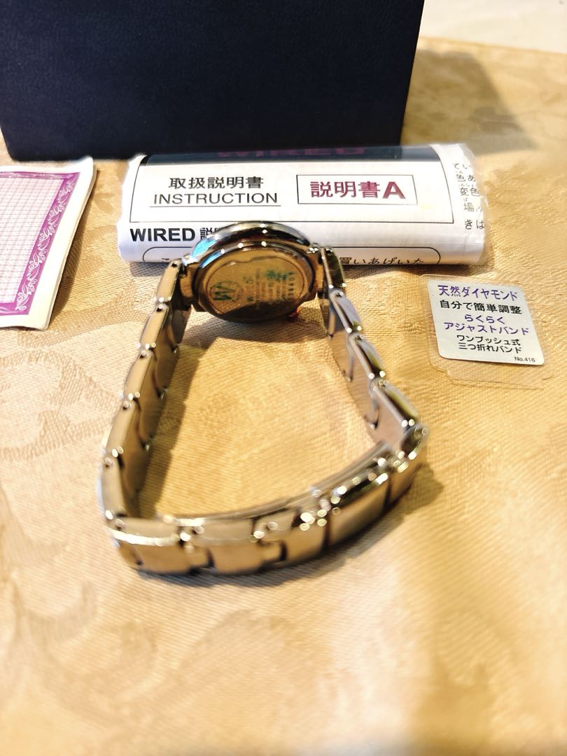 Seiko wired Analog Quartz Women