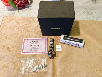 Seiko wired Analog Quartz Women