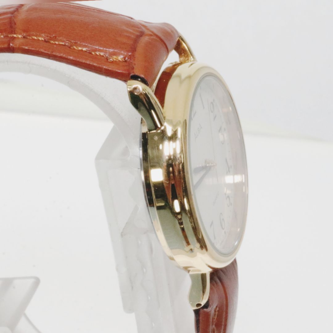 Seiko Alba V501-6B90 Analog Quartz Men Men'S Wristwatch Gold Tone Case Brown Leather Band