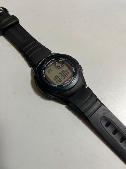 Casio F-200 Digital Quartz Men