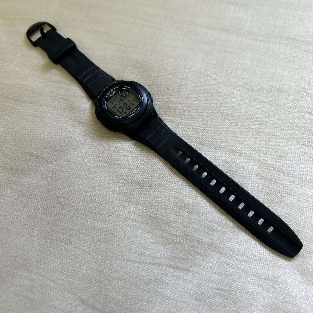 Casio F-200 Digital Quartz Men