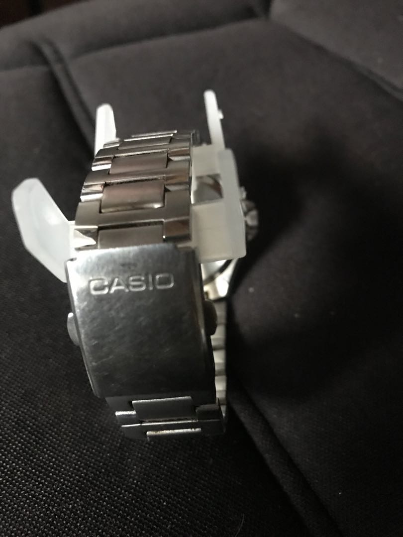 Casio Analog Quartz Men Watch