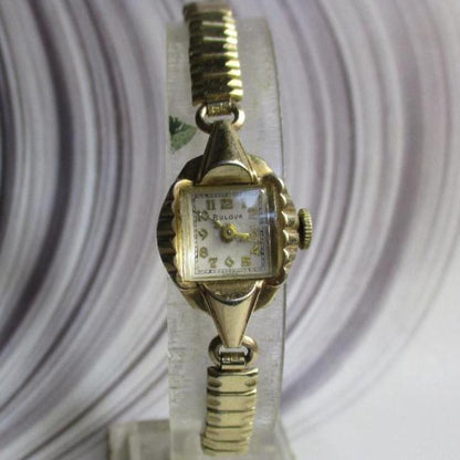 Bulova Analog Mechanical (Manual) Women