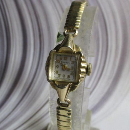 Bulova Analog Mechanical (Manual) Women