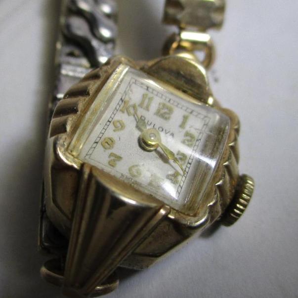 Bulova Analog Mechanical (Manual) Women