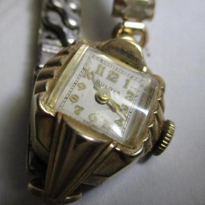 Bulova Analog Mechanical (Manual) Women