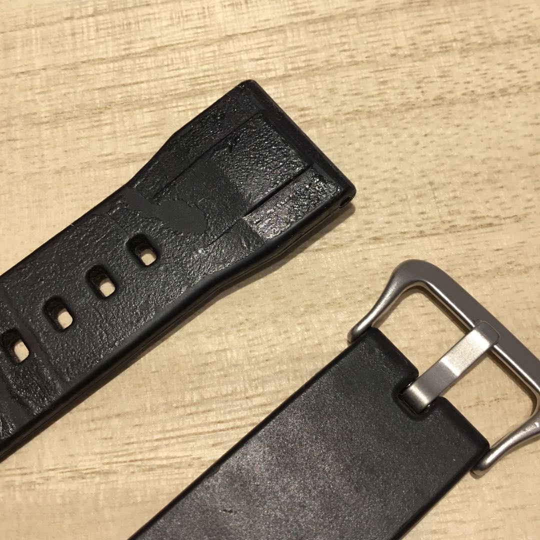 Casio A175 Analog Quartz Men ラバーベルト 24ミリ