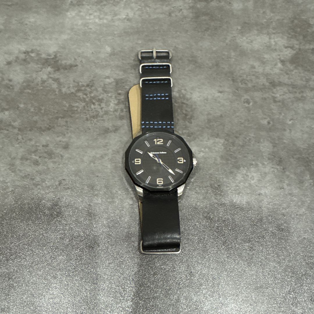 Selezione Infinita Analog Quartz Men