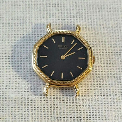 Analog Quartz Women