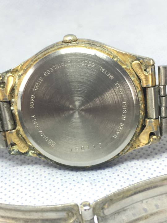 Seiko Alba Y143-7010 Analog Quartz Men