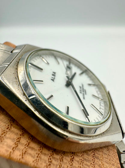 Seiko Alba V158-0AL0 Analog Quartz Men Solar