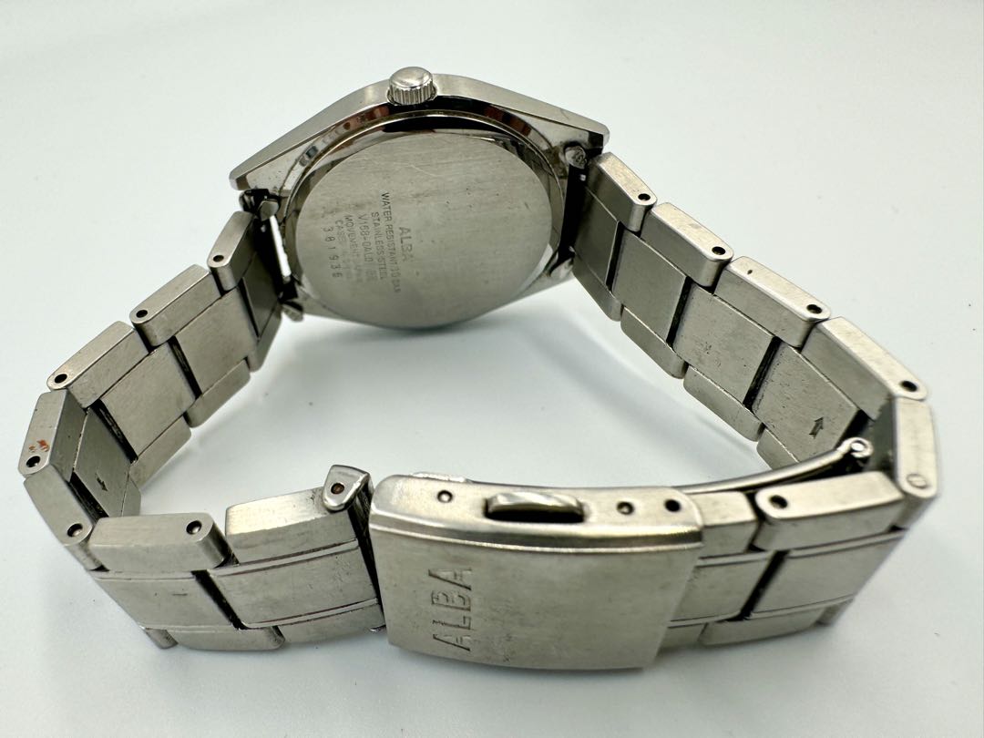 Seiko Alba V158-0AL0 Analog Quartz Men Solar