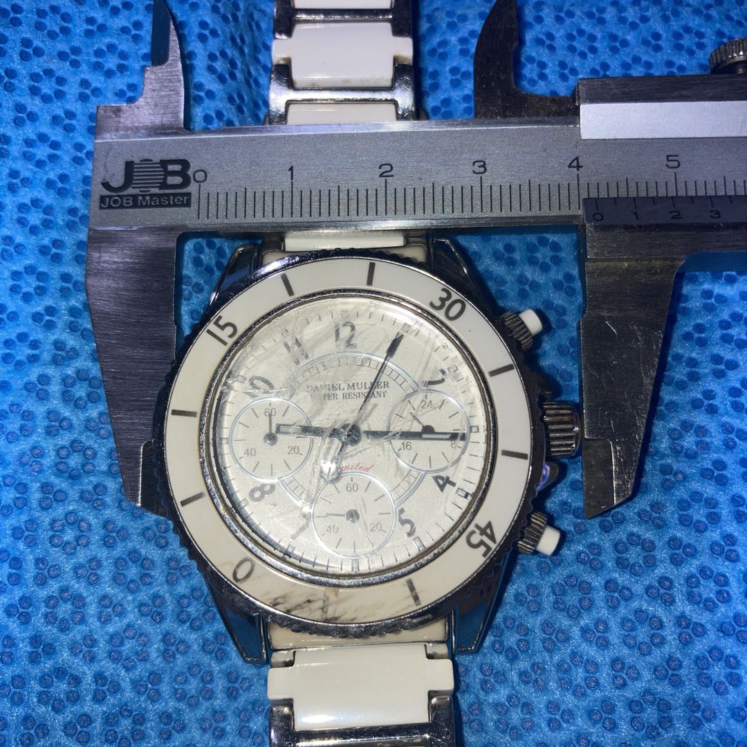 Seiko Analog Quartz Men Daniel Muller White Chronograph Diver's Running Unisex Good Condition