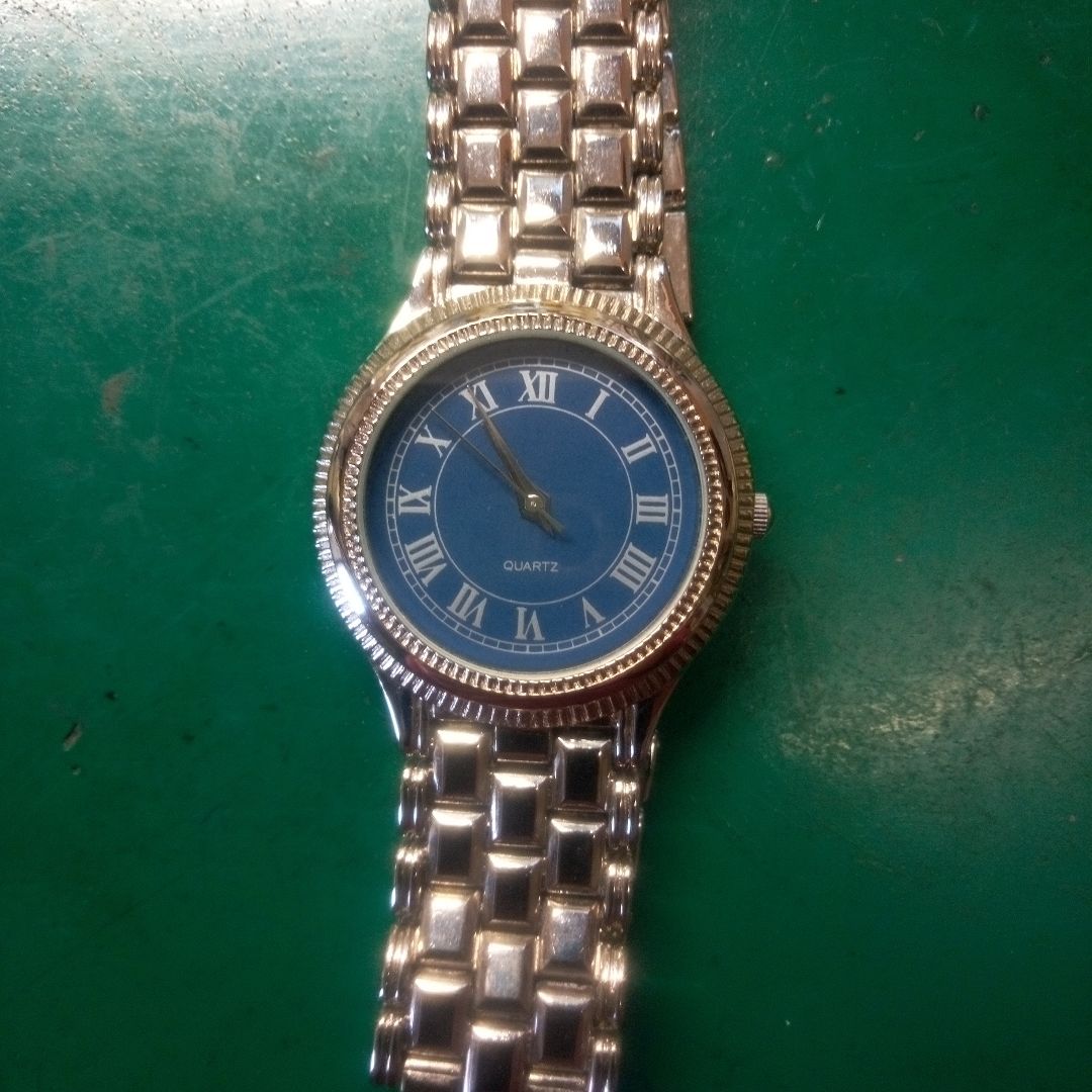 Seiko Current Analog Quartz Men Blue Dial Roman Numerals Watch