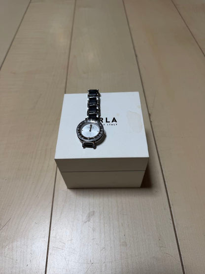 Analog Quartz Women