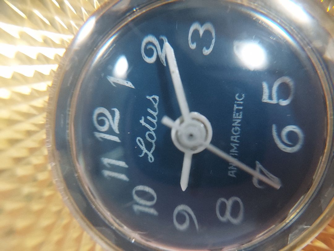 Lotus Analog Mechanical (Manual) Women