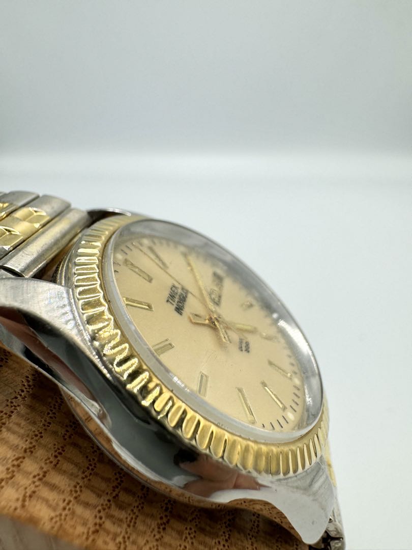 TIMEX Quartz Watch NOT WORKING FOR PARTS