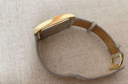 Induna Analog Quartz Women