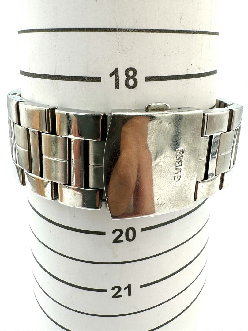 Guess Analog Quartz Men Watch