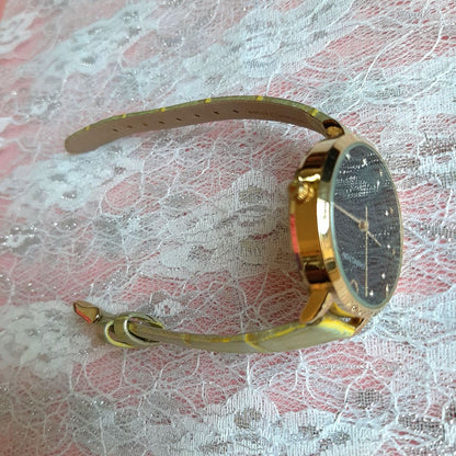 Carrington MN183 Analog Quartz Women Watch Women'S Unused Battery