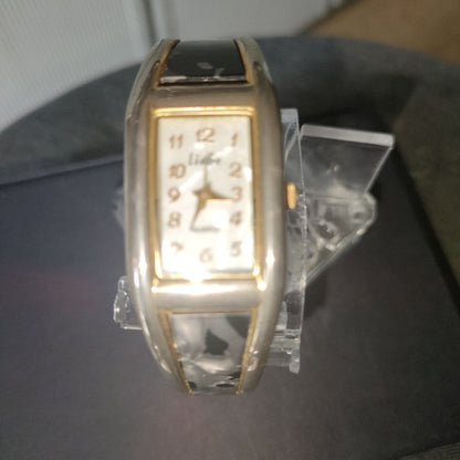 Liebe Analog Quartz Women