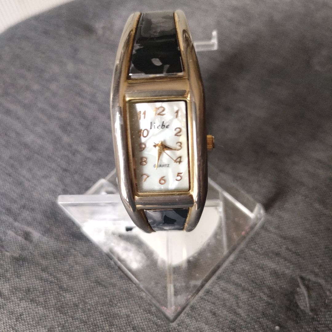 Liebe Analog Quartz Women