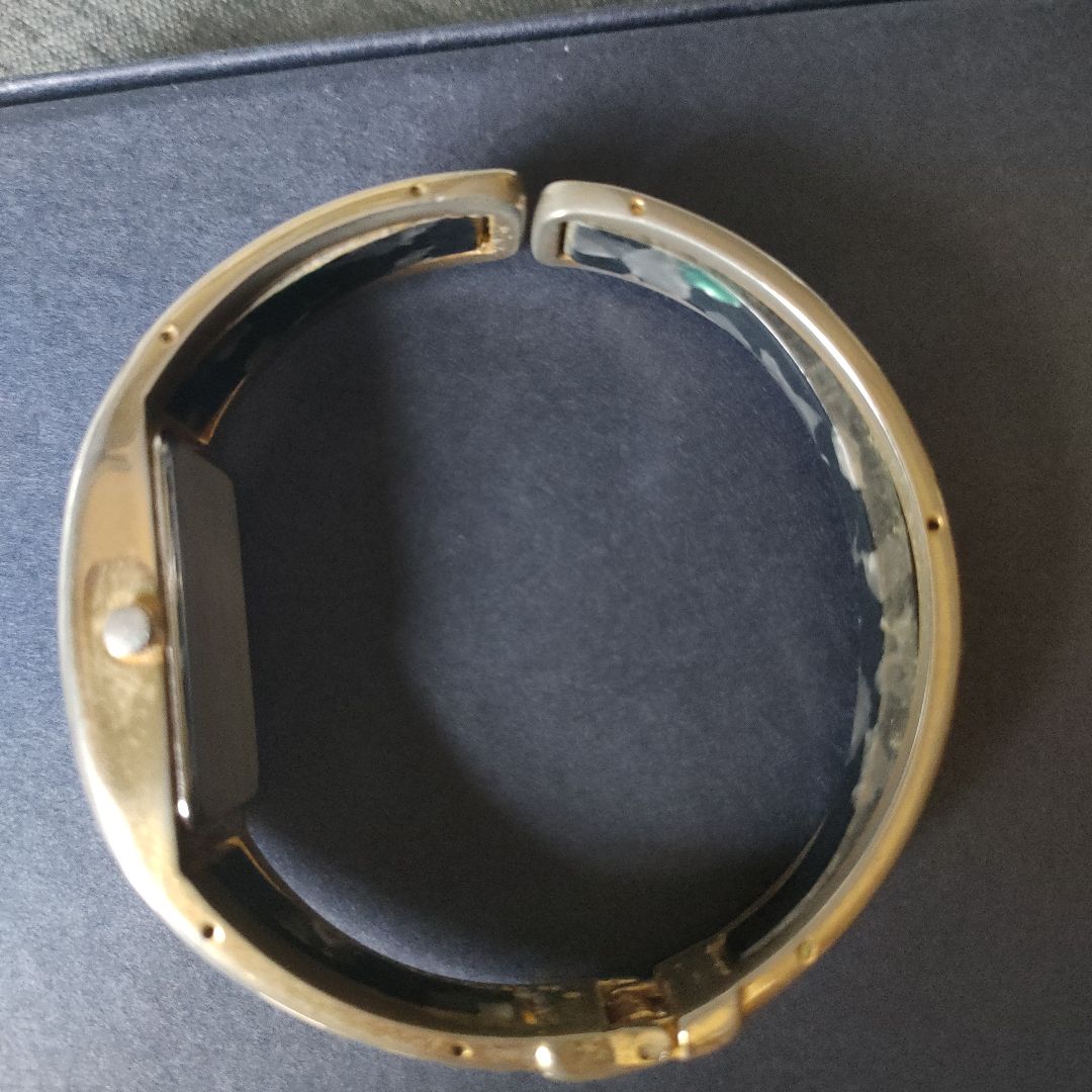 Liebe Analog Quartz Women
