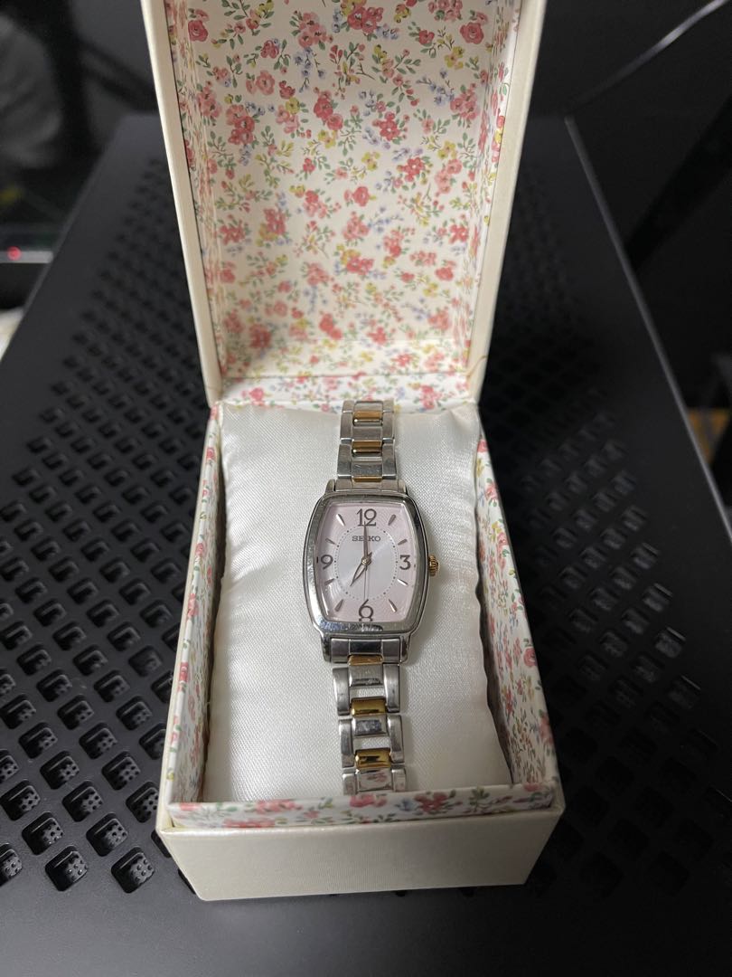 Seiko Analog Quartz Women