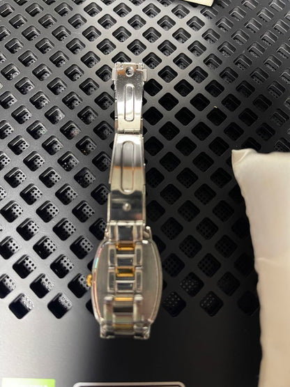 Seiko Analog Quartz Women