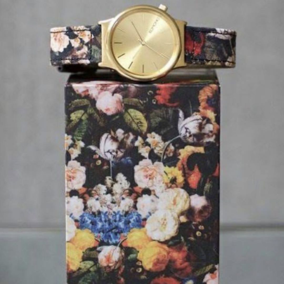 KOMONO Analog Mechanical (Manual) Women