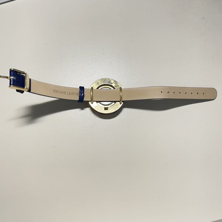 Feerique Gateau Analog Quartz Women