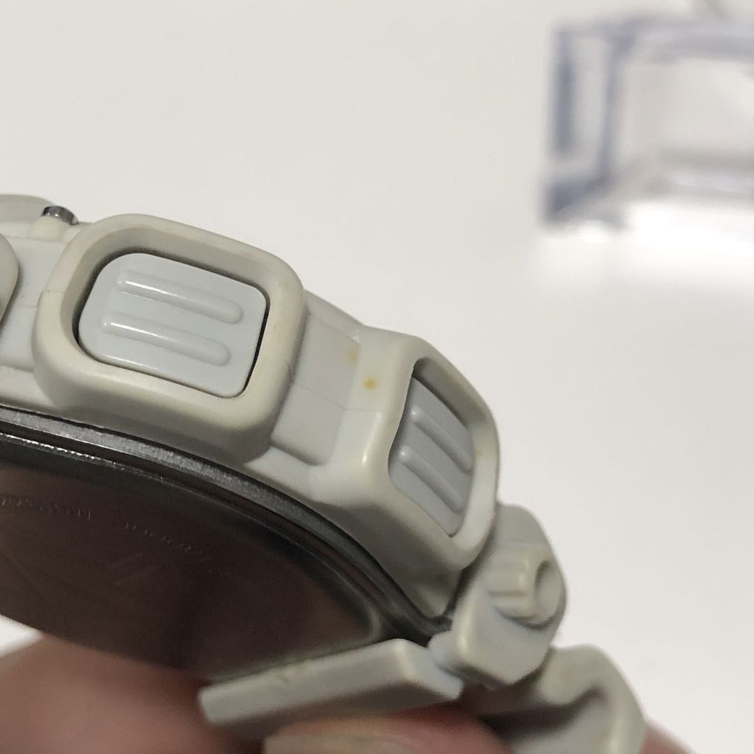 G-Shock charm DW-9000VT-8JR Digital Quartz Men