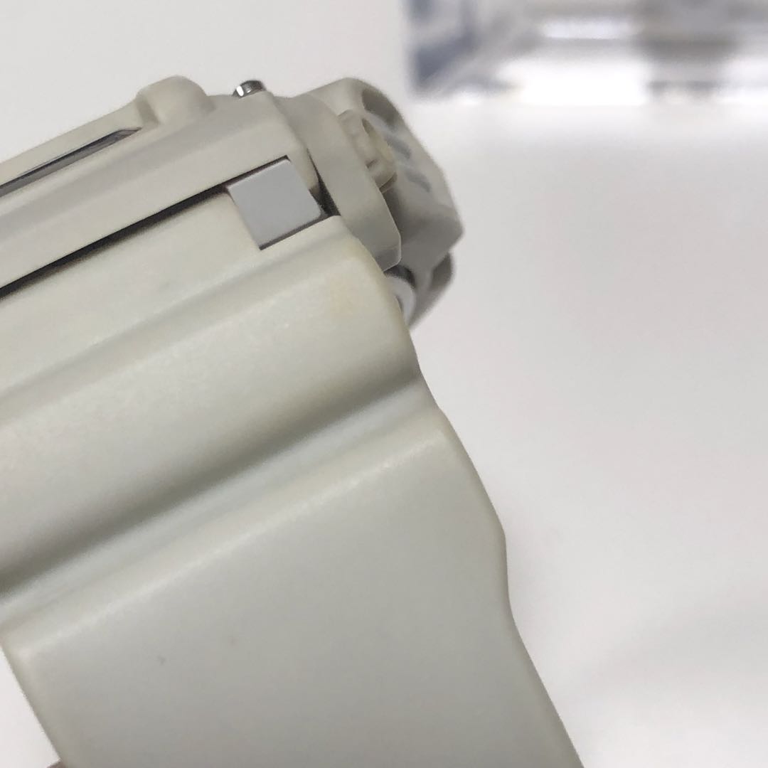 G-Shock charm DW-9000VT-8JR Digital Quartz Men