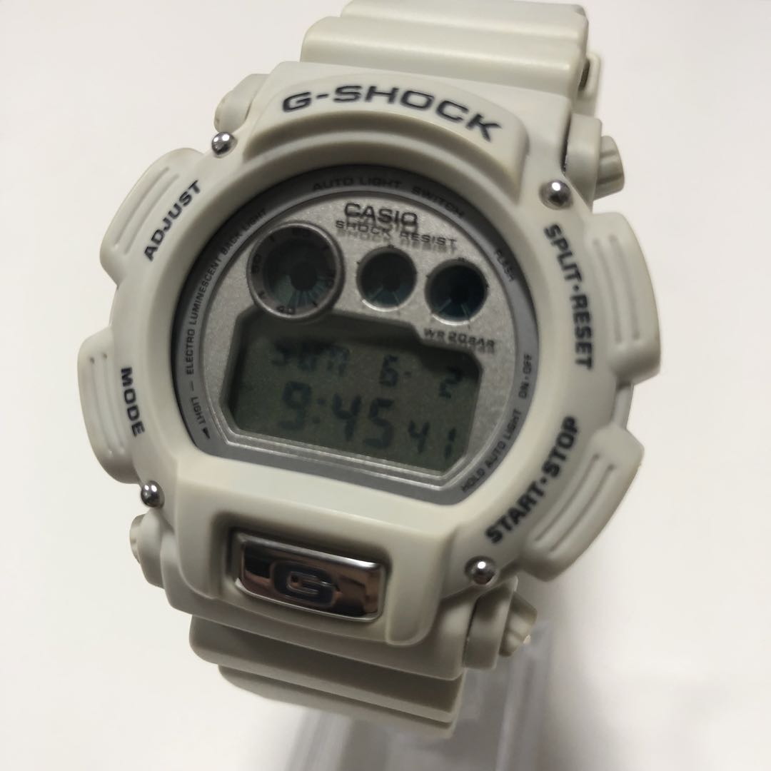 G-Shock charm DW-9000VT-8JR Digital Quartz Men