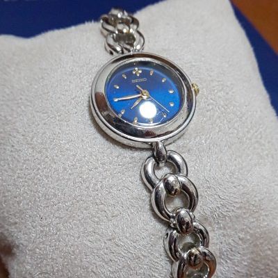 Seiko Analog Quartz Women