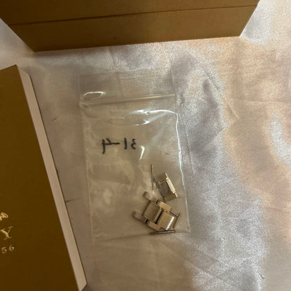 BURBERRY Women Watch Empty Box With Extra Bracelet Links