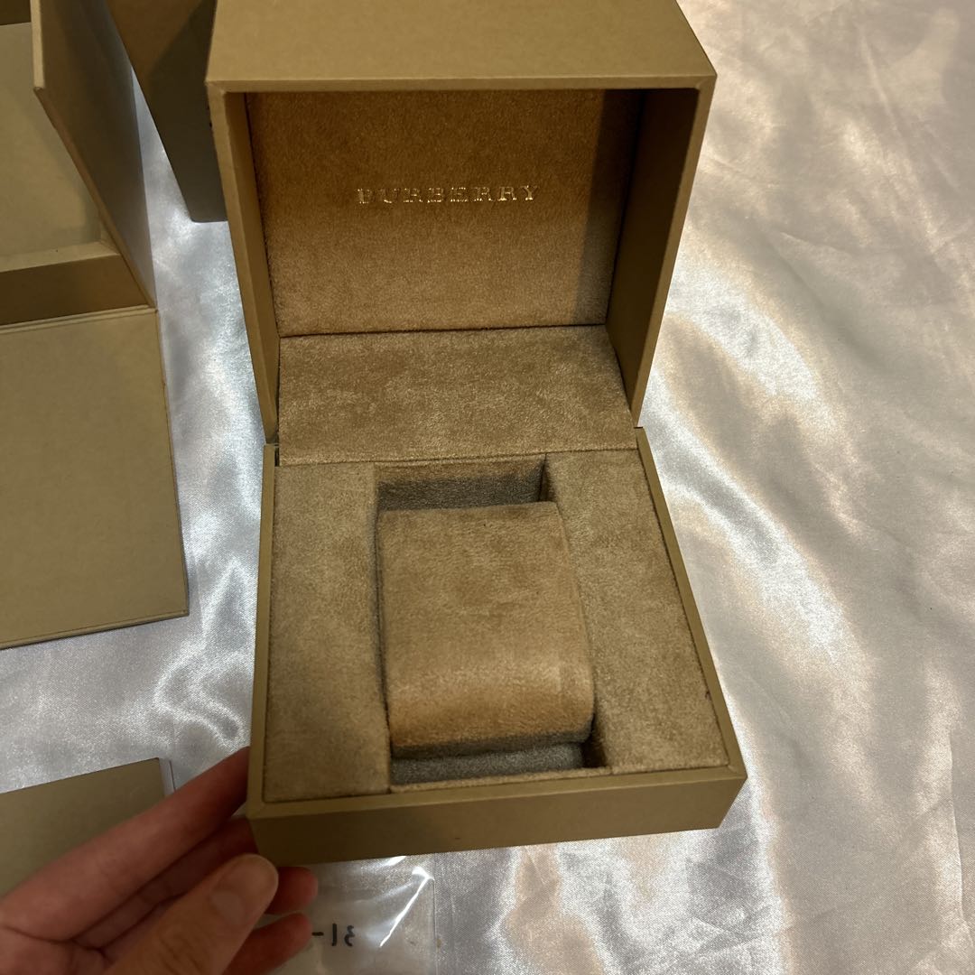 BURBERRY Women Watch Empty Box With Extra Bracelet Links