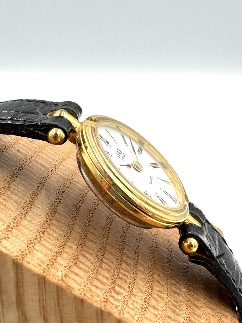 Jaz Paris Analog Quartz Women Watch For Parts