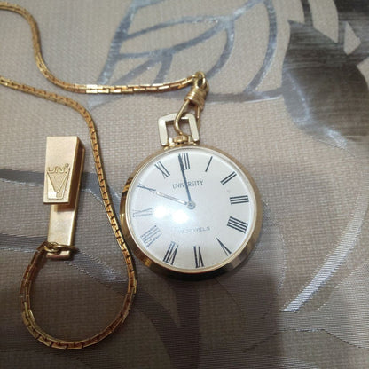 University Analog Quartz Men