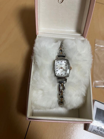 Seiko wired AGEK071 Analog Quartz Women