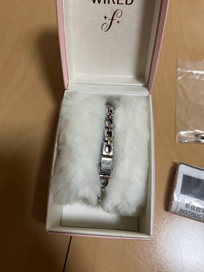 Seiko wired AGEK071 Analog Quartz Women