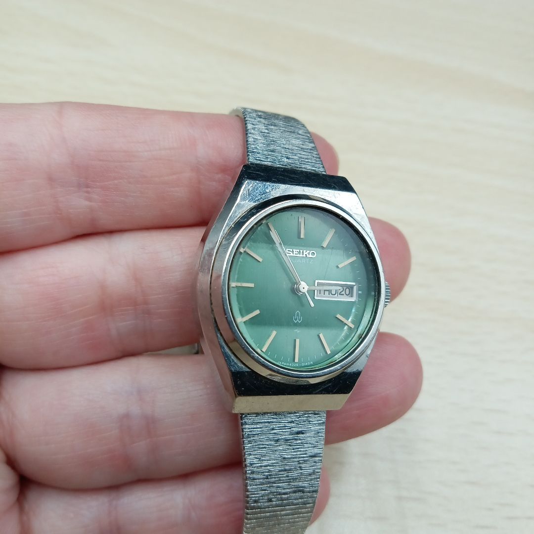 Seiko 4326-0100 Analog Quartz Women
