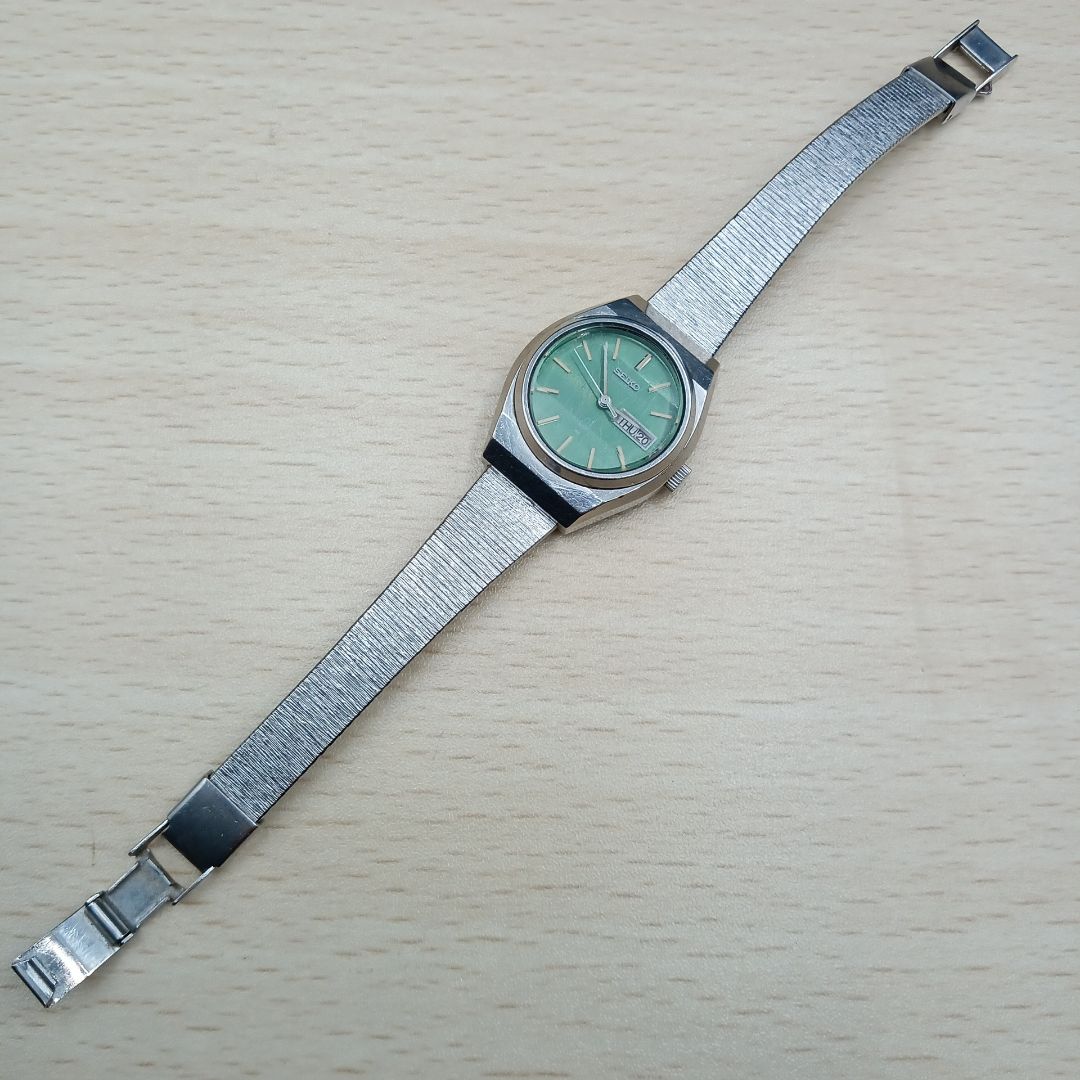 Seiko 4326-0100 Analog Quartz Women