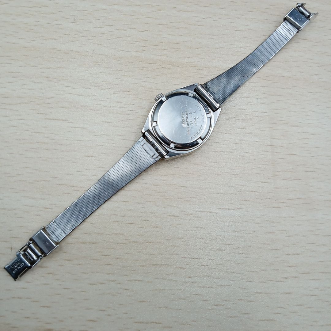 Seiko 4326-0100 Analog Quartz Women